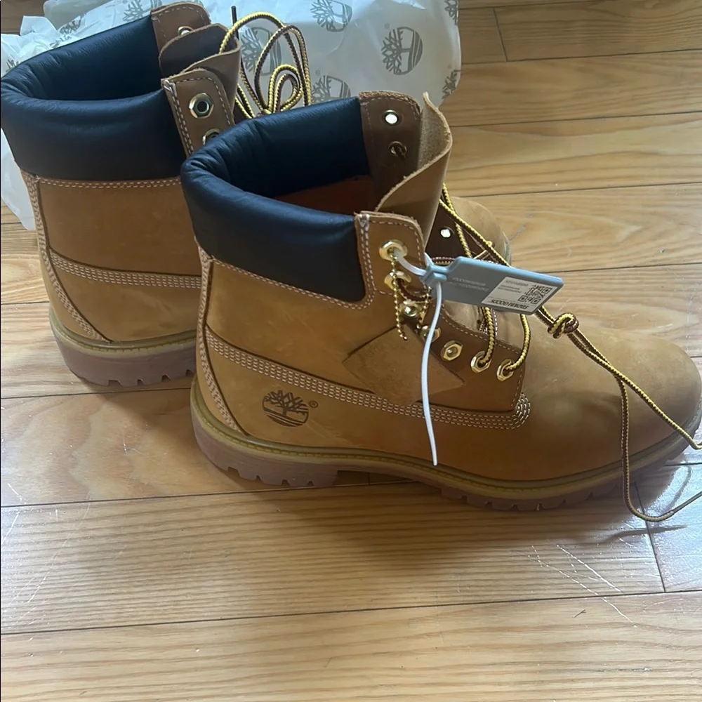 Timberland Premium 6 inch Waterproof Brown Wheat Nubuck Boots with Black Top New - Picture 4 of 10